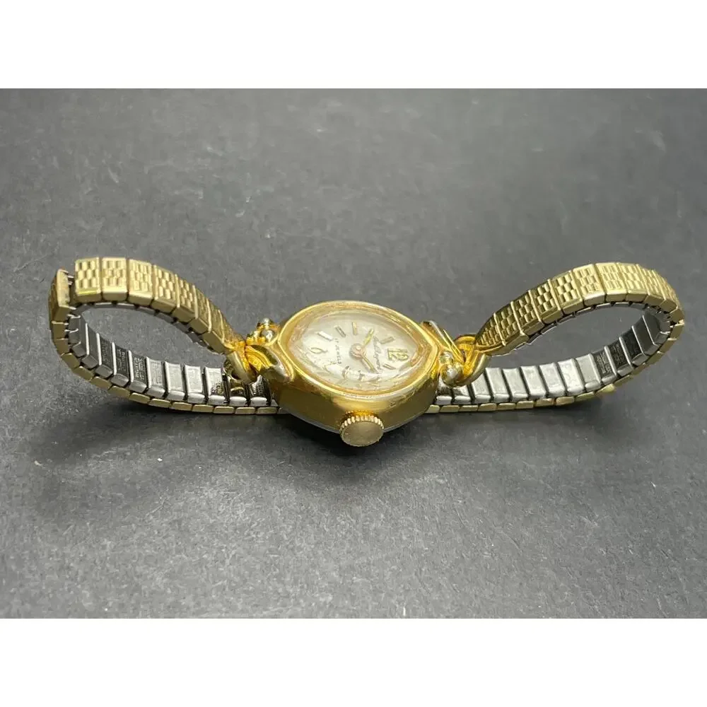 Vintage Paul Raynard 17J Womens Cocktail Watch Gold Tone Expansion Band 17mm